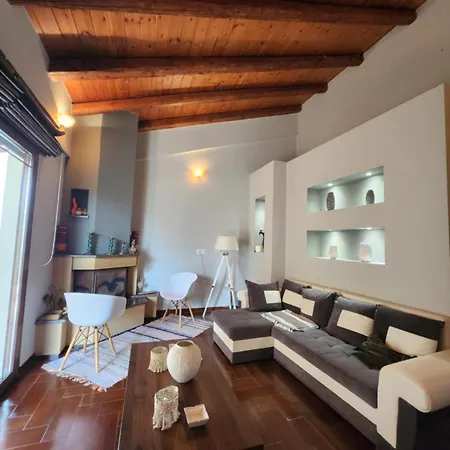 Loggos Casa de Férias Longos (Achaea)