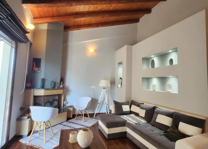 Loggos Nyaraló Lóngosz